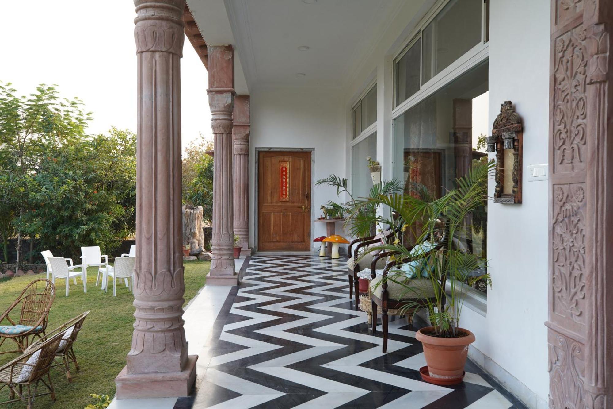 Homestay Castle Oodeypore A Boutique