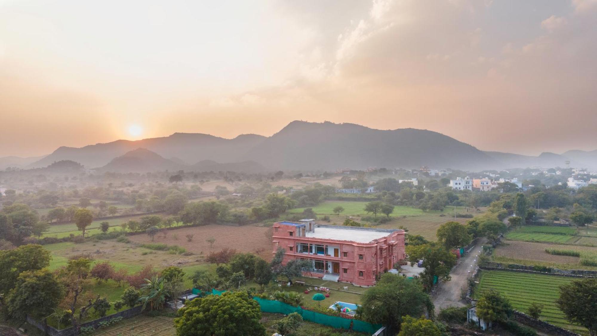 Castle Oodeypore A Boutique Homestay *
