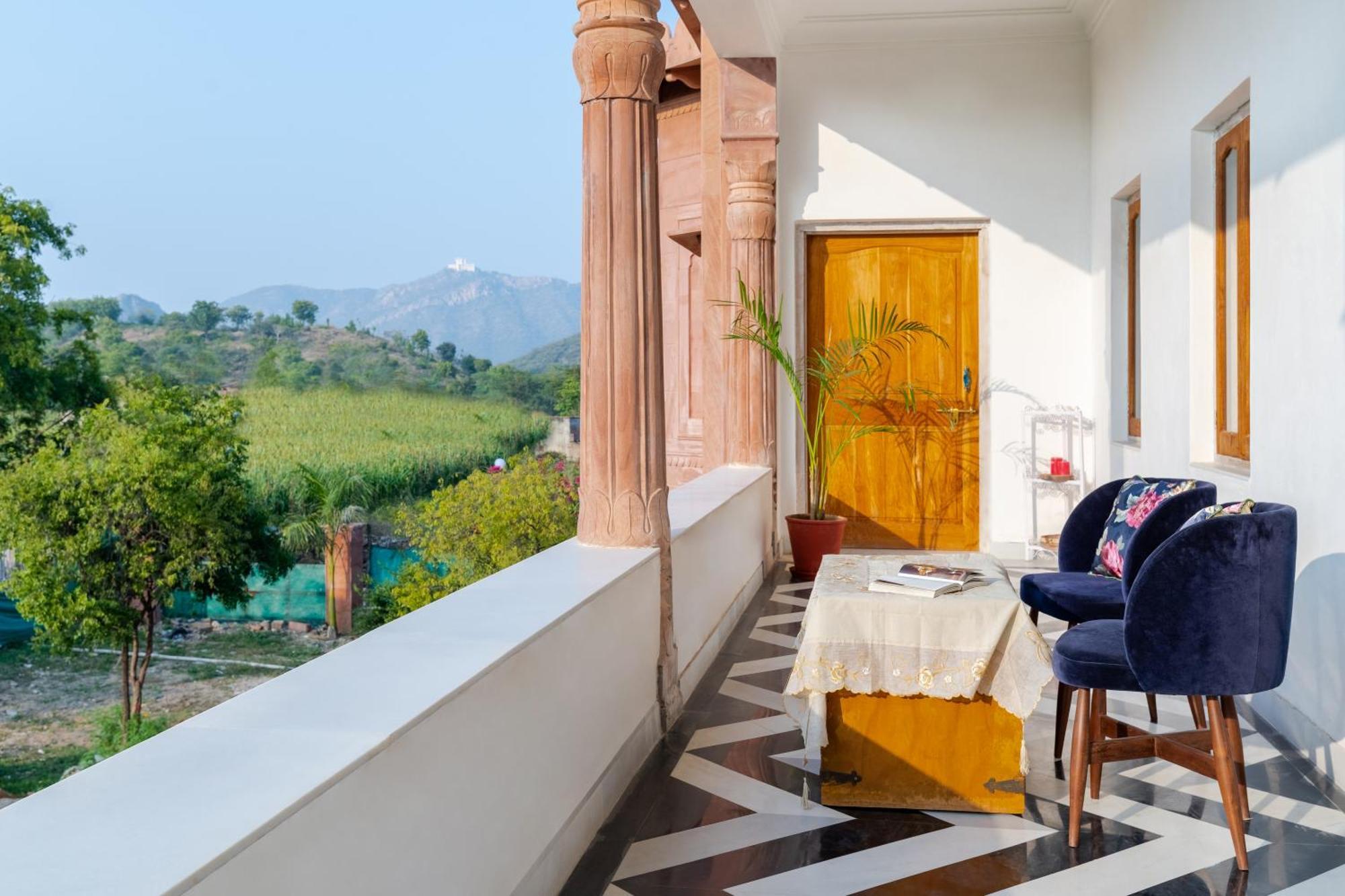 Homestay Castle Oodeypore A Boutique